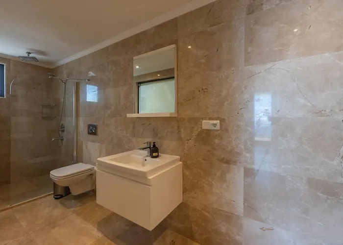 6 Bedroom Seaview With Private Pool Hot Tub * كالكان