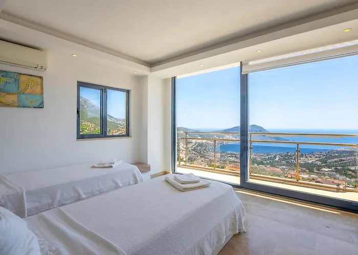 6 Bedroom Seaview With Private Pool Hot Tub * كالكان