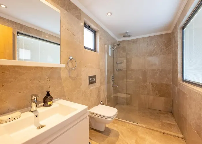6 Bedroom Seaview With Private Pool Hot Tub * كالكان