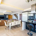 6 Bedroom Seaview With Private Pool Hot Tub *