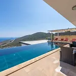 6 Bedroom Seaview With Private Pool Hot Tub Вилла Калкан