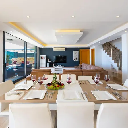 6 Bedroom Seaview With Private Pool Hot Tub Βίλα